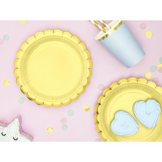 6 platos amarillo pastel de papel (18 cm) - Yummy